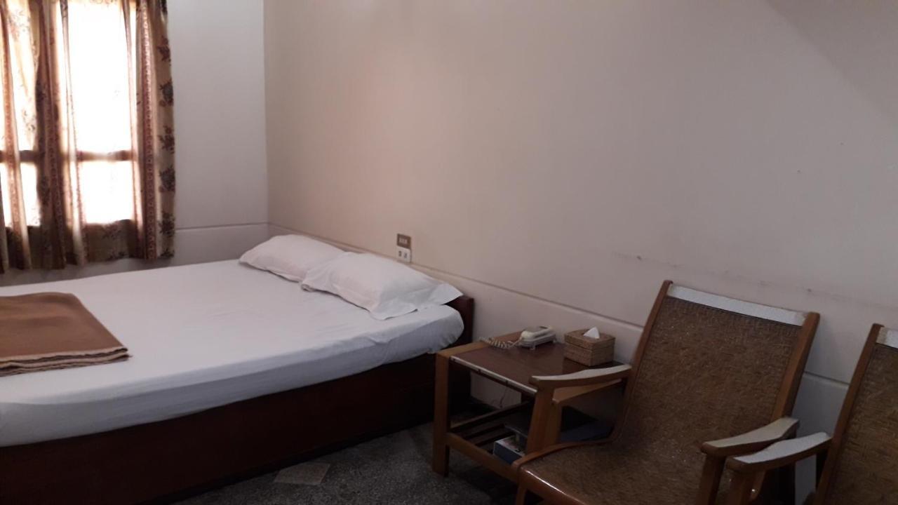 Taim Phyu Hotel Mandalay Exterior foto