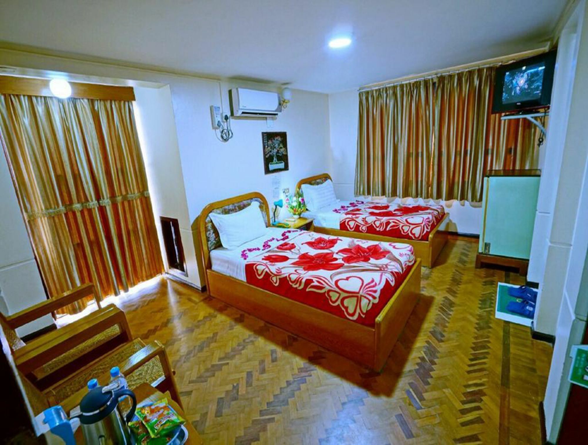 Taim Phyu Hotel Mandalay Exterior foto
